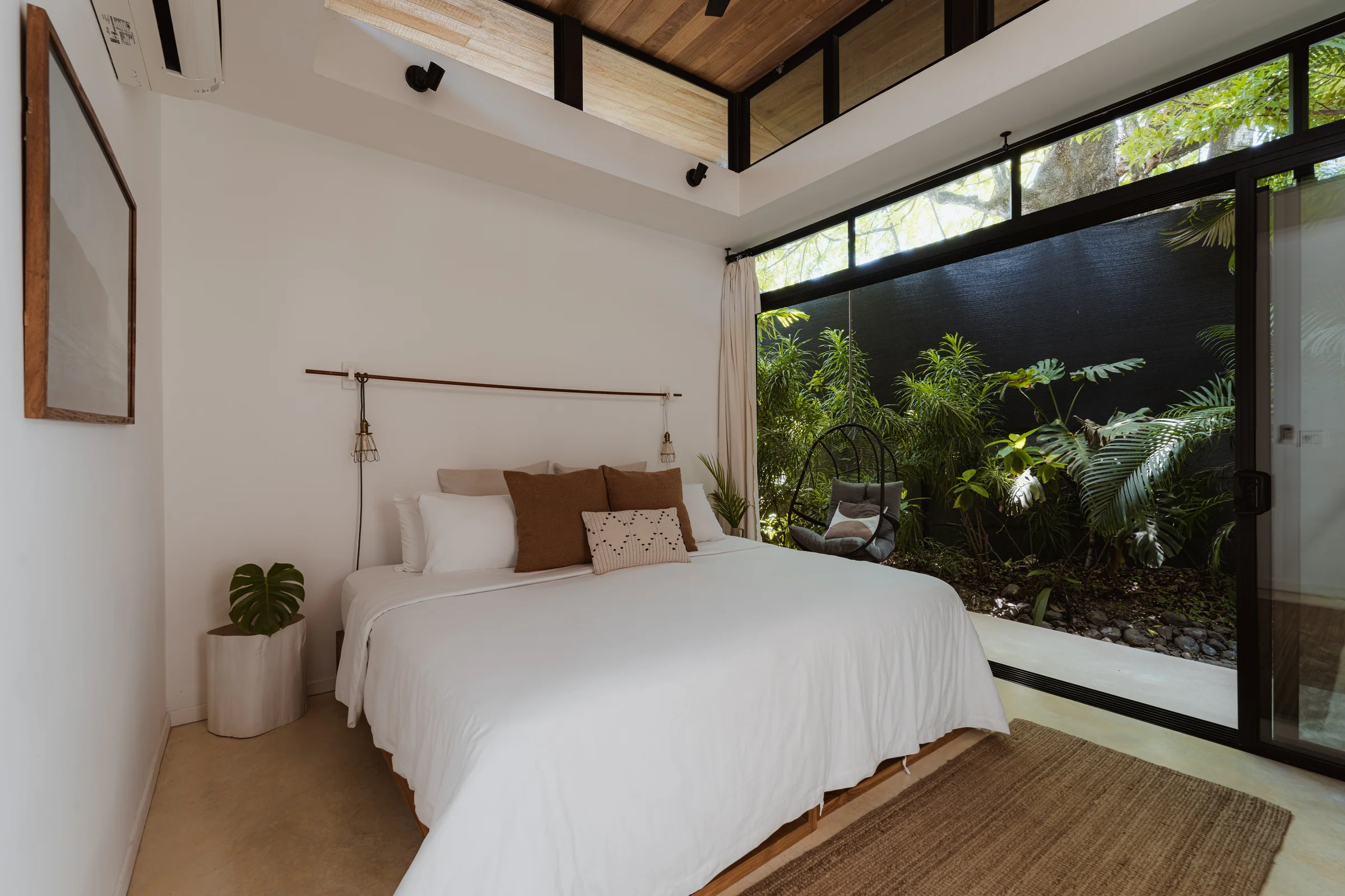 A Nalu villa bedroom